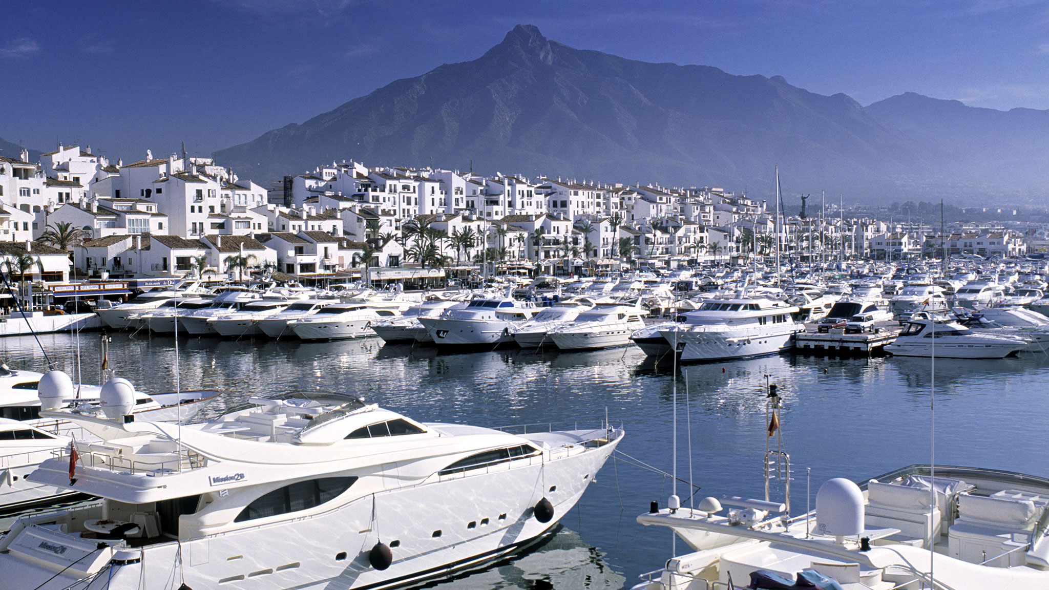 private yacht charter spain